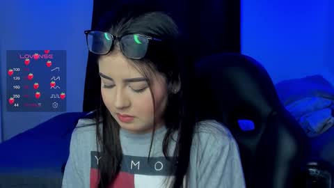 Cat online show from November 22, 2:21 am