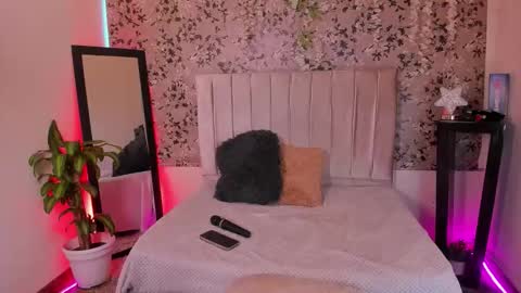 agatha online show from February 21, 9:29 pm