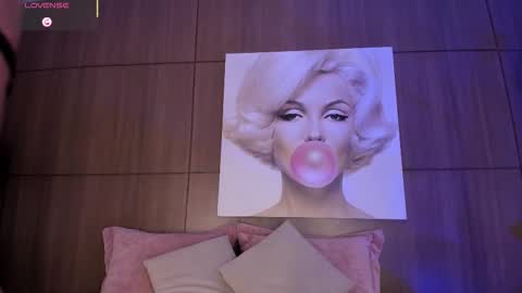    online show from February 24, 11:30 pm