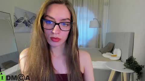 agnes wells online show from September 30, 8:03 am