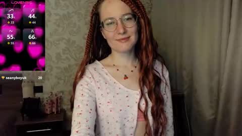 Snapshot of agnesgraham chatting on September 15, 10:33 pm Agnes online show from September 15, 10:33 pm