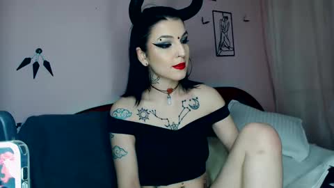 Moon online show from February 12, 9:31 am