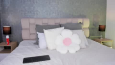 Ahmara  online show from November 21, 11:52 am