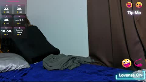 Blue Eyed Handsome Man online show from June 1, 1:40 am