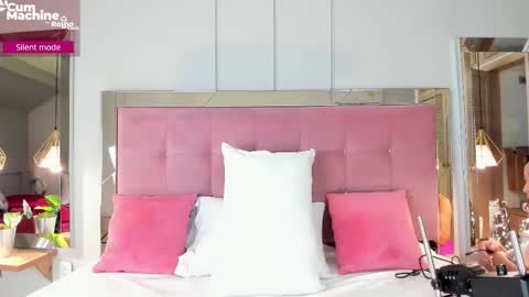 AHINOA online show from December 2, 7:56 pm