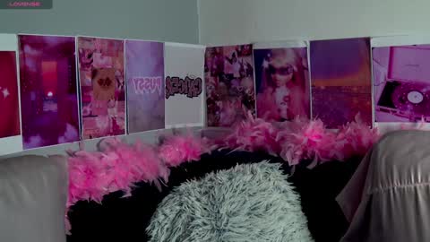 Snapshot of ahriangel chatting on December 27, 6:10 pm AhriAngel  OF ahriangel online show from December 27, 6:10 pm