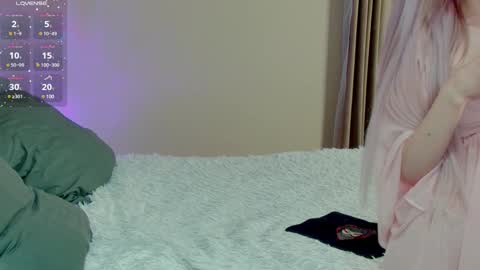 Lexi online show from December 27, 8:18 pm