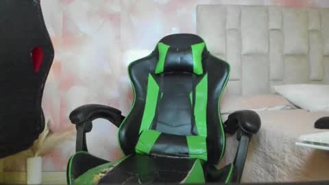 karoline  online show from March 11, 11:37 pm