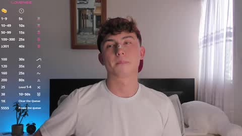 A H  online show from December 15, 8:47 pm