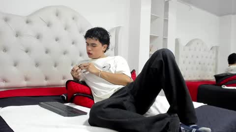Snapshot of aiiden_15 chatting on February 20, 2:57 pm Aiden online show from February 20, 2:57 pm