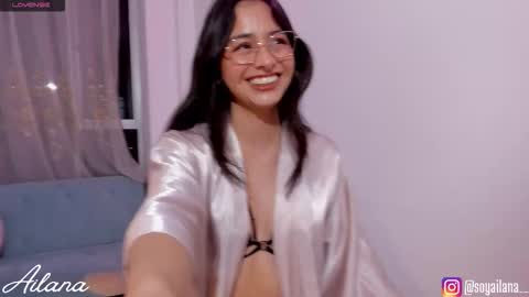 Snapshot of ailana__ chatting on October 19, 3:33 am  Ailana  online show from October 19, 3:33 am