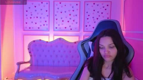 Snapshot of ailen_t_ chatting on September 30, 2:44 am ailen online show from September 30, 2:44 am