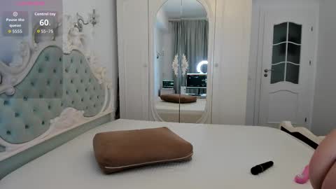 Ailinaioki online show from October 24, 11:33 am