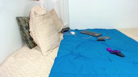 IAN online show from November 9, 7:49 pm