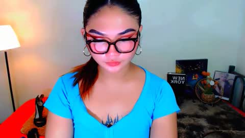 airy_lust online show from March 12, 5:22 am