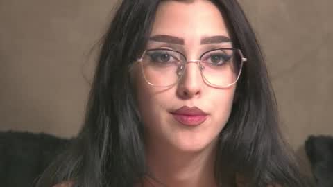 AishaHummer online show from November 13, 8:55 pm