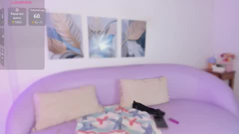 aisha online show from February 21, 7:50 pm