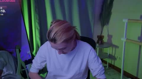 aishiro online show from November 28, 9:16 am