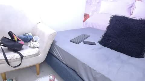 AIXA online show from February 26, 8:01 pm