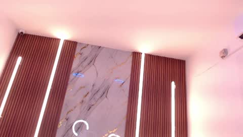 AIXA  online show from April 1, 1:41 pm