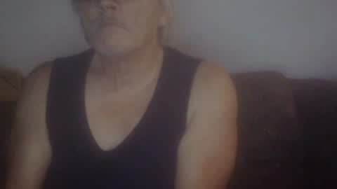 ajames6961 online show from June 14, 9:33 am
