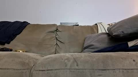 AVERAGESIZECONFIDENCE online show from September 14, 10:17 am