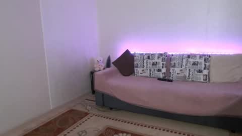 Shelly online show from March 14, 4:27 am