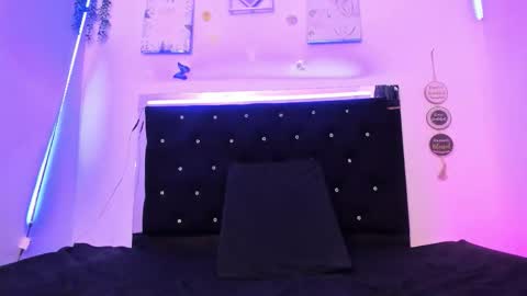 akarirosetti online show from October 12, 8:43 pm