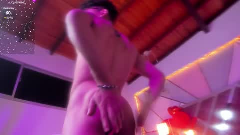 akazaboy online show from February 11, 4:33 am