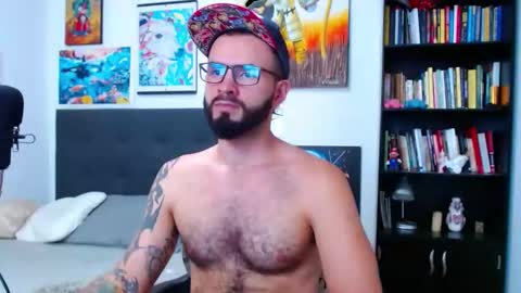 akiles online show from October 28, 11:50 pm