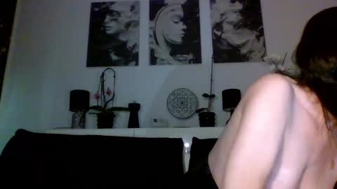 MIHAELA online show from October 11, 4:32 pm