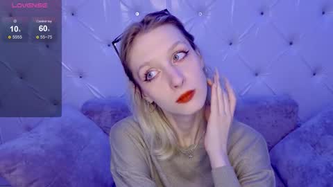 akiro_kim online show from February 16, 2:10 am