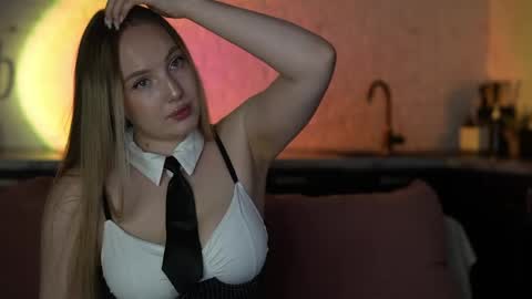 Alice and Nate online show from June 6, 7:42 pm