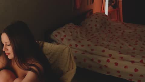 Alice online show from December 4, 5:56 pm