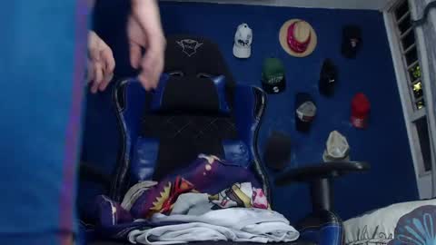 Alex online show from May 20, 1:57 am