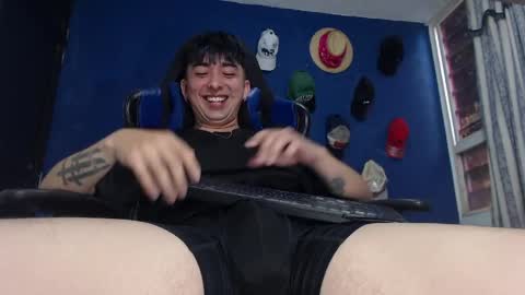Alex online show from May 7, 9:32 pm