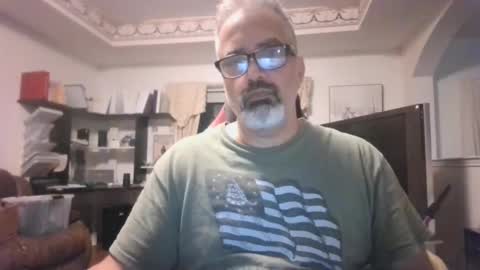 aladdin31673 online show from November 20, 2:10 am