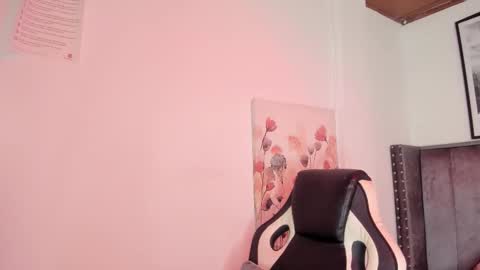 Alaia Carter online show from November 22, 4:55 am