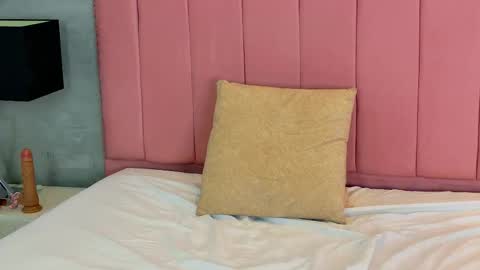 alaia_colins online show from March 21, 2:28 am