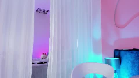 Alaia online show from November 20, 12:04 pm