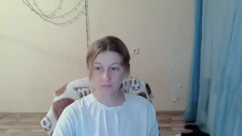 Anna online show from July 28, 2:24 pm