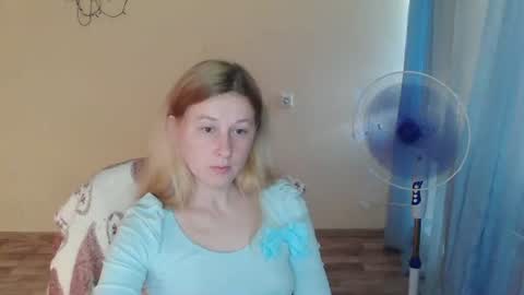 Anna online show from June 25, 1:16 pm