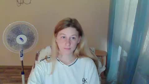 Anna online show from June 10, 11:42 am