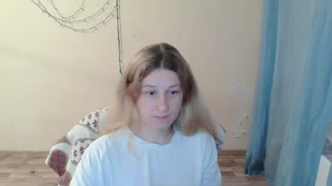 Anna online show from July 22, 4:42 pm