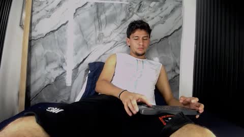 alan__smith online show from January 15, 7:55 pm