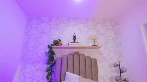 alana_2916 online show from March 5, 7:49 pm