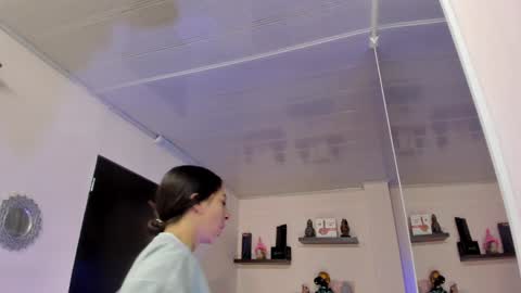 Maeve  online show from February 7, 11:12 am