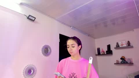 Maeve  online show from January 31, 2:28 pm