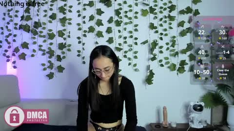 alana_pherson online show from April 7, 4:47 am