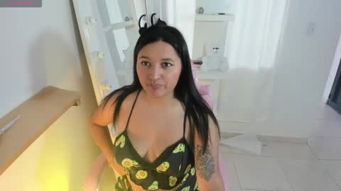 Snapshot of alana_t2 chatting on September 17, 2:20 pm alana online show from September 17, 2:20 pm